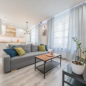 Apartment Glow - Chlebnicka, Gdansk